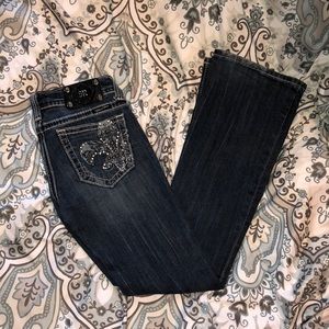 Miss Me Fleur De Lis 26/31  Bootcut Jeans